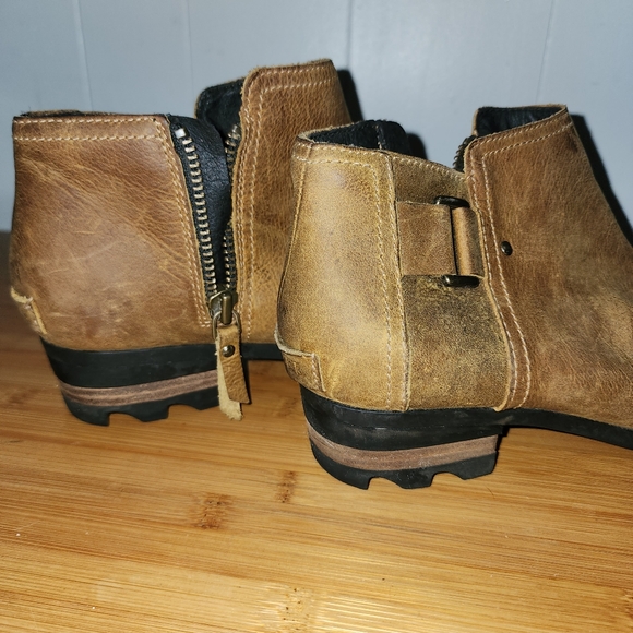 Sorel Lolla Ankle Boots Bootie Womens Size 8.5 Elk Tan Leather Zip Stacked Heel - Picture 10 of 10
